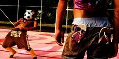 Havaianas dan KidSuper Hadirkan Futebol Arte dari Jalanan Brasil dalam Kolaborasi Global Terbaru