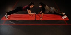 Berapa Lama Harus Bisa Plank Sesuai Usia? Ini Patokan untuk Usia 18 hingga 60 Tahun ke Atas