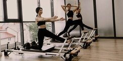 Yoga atau Pilates, Mana Lebih Efektif Menguatkan Otot Perut? Ini Penjelasan Ahli