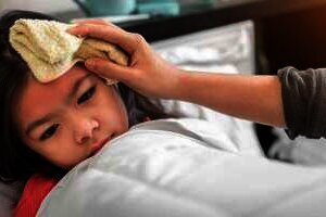 Bawang Merah Bisa Turunkan Panas Anak, Mitos atau Fakta?