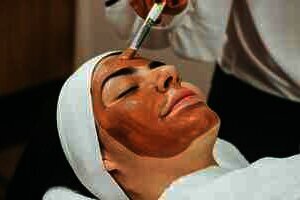 Jangan Salah, 5 Cara Tepat Eksfoliasi Wajah Biar Glowing Maksimal