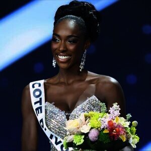 Olivia Yace Kembalikan Mahkota Miss Universe Afrika & Oseania: Drama Baru Mengguncang Miss Universe 2025