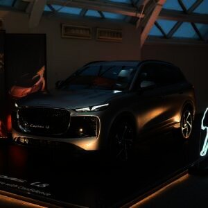 LEPAS Warnai Jakarta Fashion Week 2027, Kenalkan Leopard Aesthetics lewat Otomotif dan Fashion