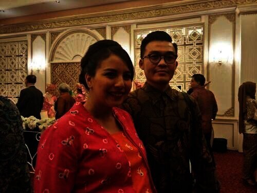 Tya Ariestya dan suami Tya Ariestya dan suami