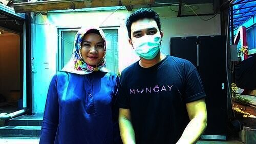 Aldi Taher dan Istri