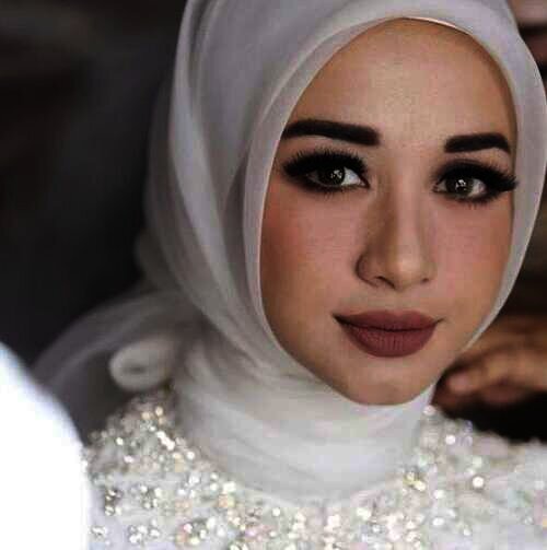 laudya cynthia bella