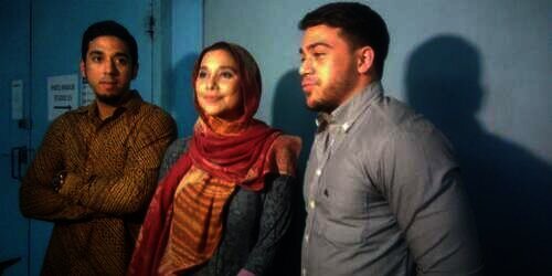 ayu dan kedua putranya ayu dan kedua putranya