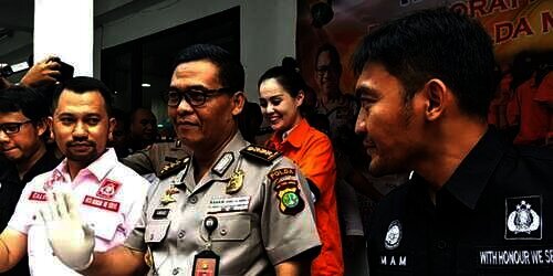 Jennifer Dunn Ditangkap Polisi Saat Berada di Kamar
