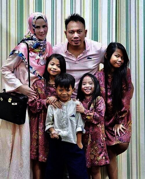 Momen Angel Lelga Bersama Anak Vicky Prasetyo