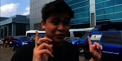 Disomasi Kriss Hatta, Billy Syahputra: Dia Cari Popularitas