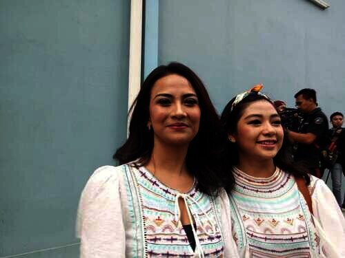 vanessa dan adiknya