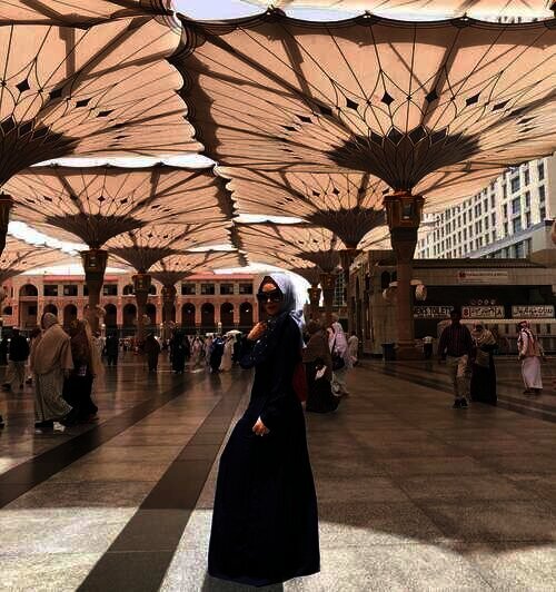 Krisdayanti umrah