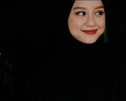 Gita Savitri tunangan