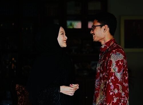 Gita Savitri tunangan