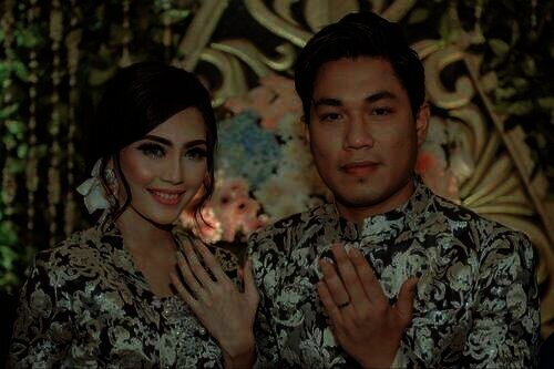 Rizal dan Monica