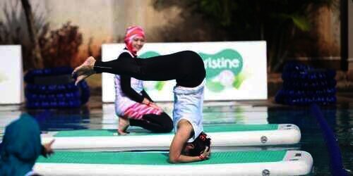 Floating Yoga Pristine