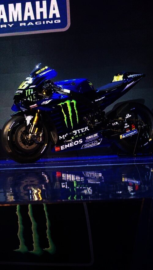 Ada `cakaran` Monster Energy di bodi motor.