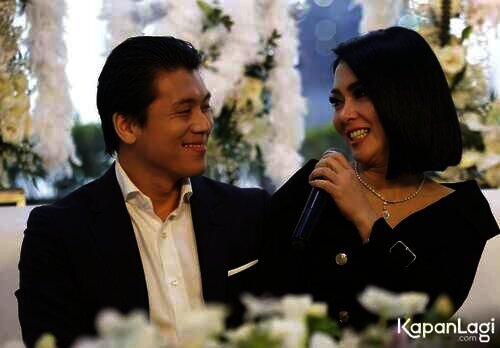 syahrini dan reino barack