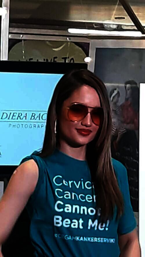 Cinta Laura