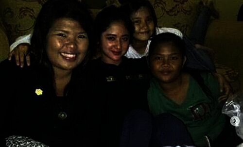 Foto lama Dewi Perssik