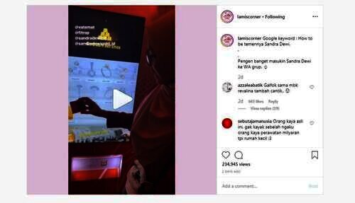 Sandra Dewi bagi-bagi emas