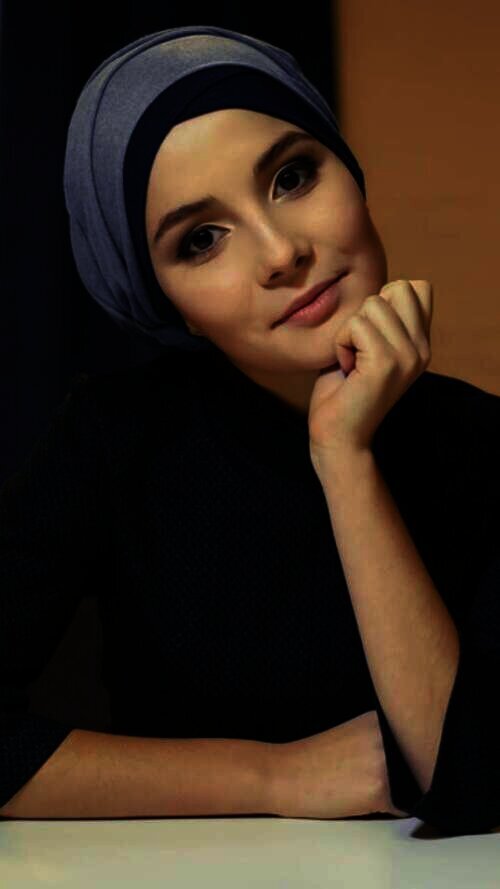 Ilustrasi Hijab Cantik