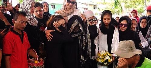 suasana pemakaman cecep reza(Foto Ulfa/Dream)