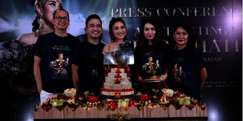 Ayu Ting Ting by Deki Ayu Ting Ting by Deki