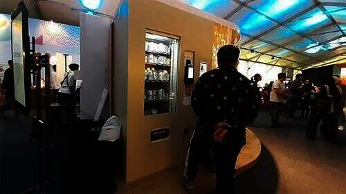 Hijab vending machine pertama di Indonesia.