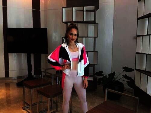 Cinta Laura