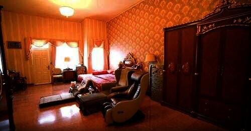 kamar inul daratista