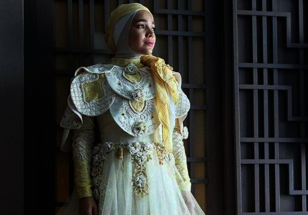 Tutorial Hijab Unik Mulai dari Turban Pita Sampai Mirip Belle Tutorial Hijab Unik Mulai dari Turban Pita Sampai Mirip Belle