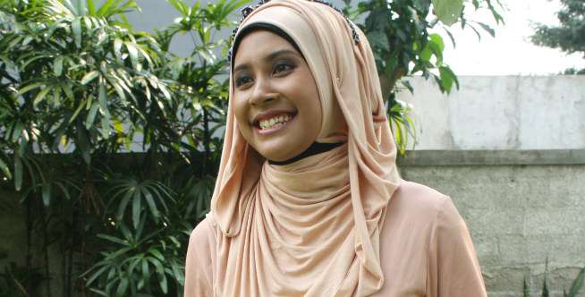 1. Nailis Sa'adah