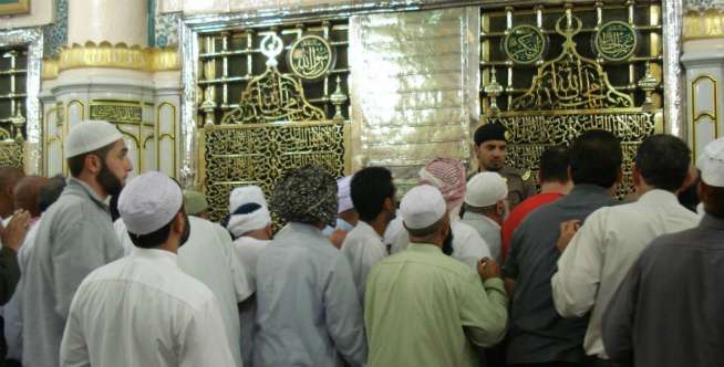 Makam Kosong di Kamar Nabi