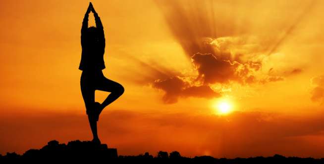 7. Yoga Olahraga Setan