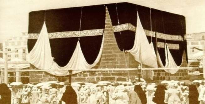 Pernah Memiliki Dua Pintu dan Satu Jendela