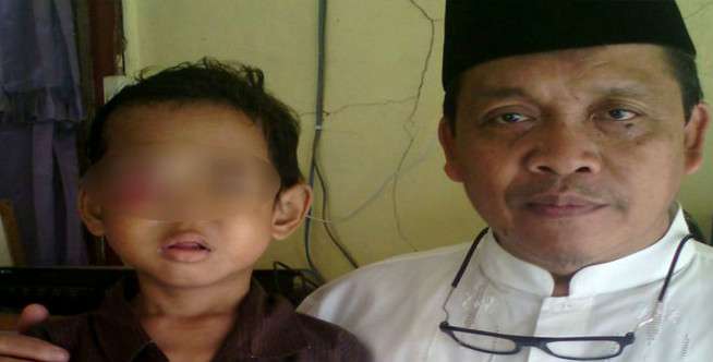 Dihajar Sampai Pendarahan