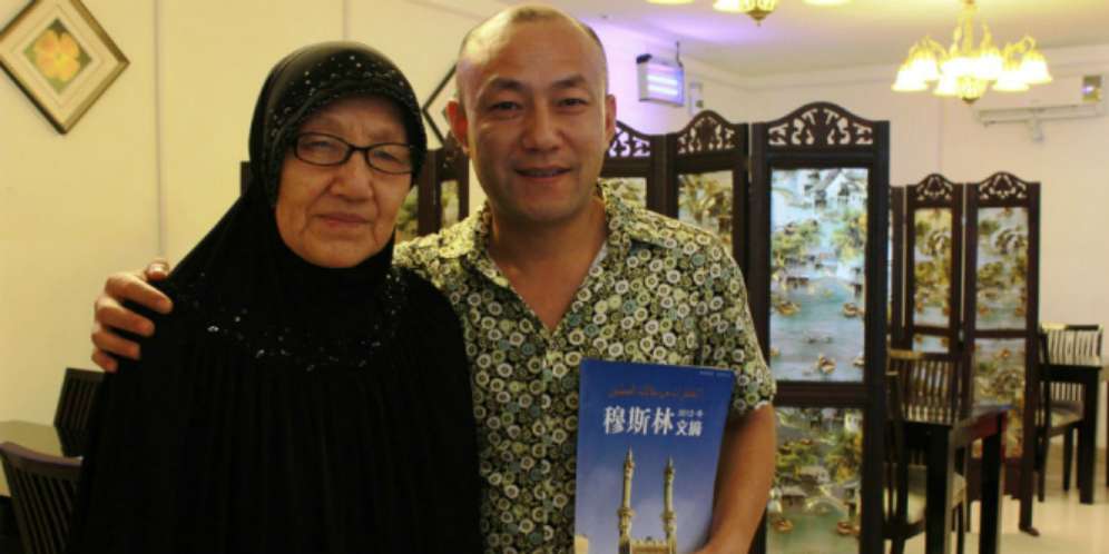 Mencium Aroma Pasar Muslim Indonesia