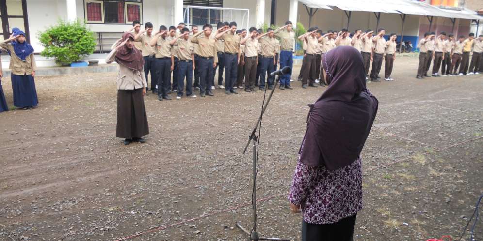 Guru Taklukkan Gembong Narkoba