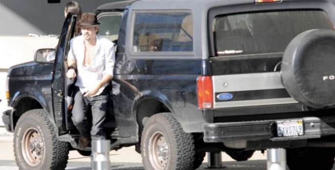 6. Colin Farrell - Ford Bronco