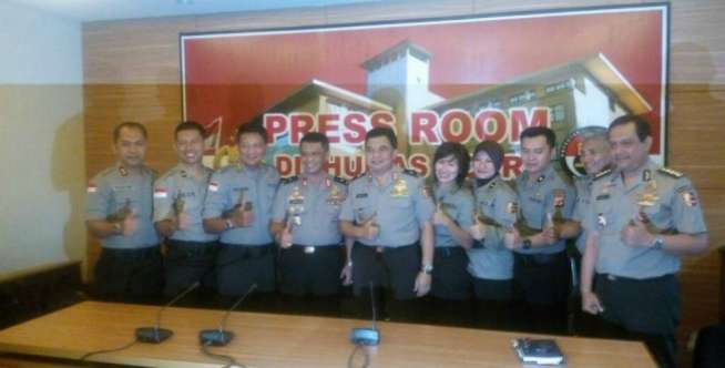 2 Polwan Rela Masuk Wilayah Perang Yaman Demi Selamatkan WNI