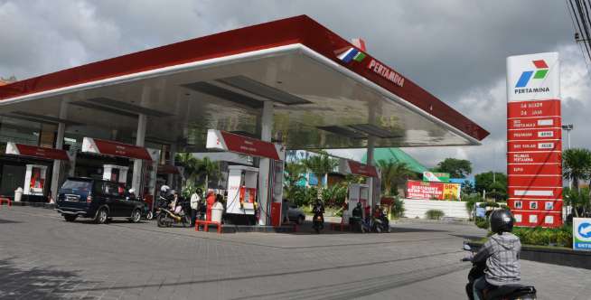 Kejutan April, Kenaikan Harga Barang dan Fasilitas Umum