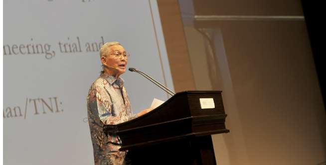 Try Sutrisno: Tak Perlu Kita Tiru AS