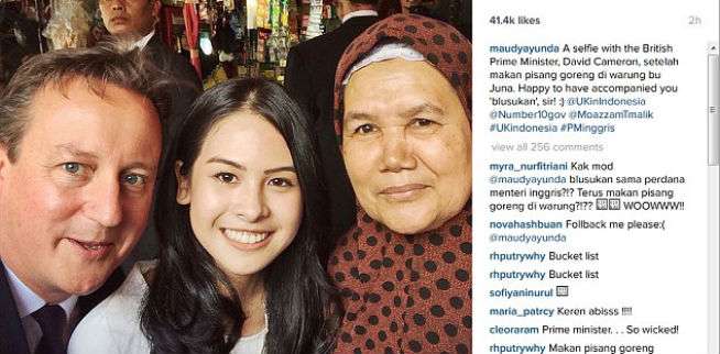 Foto Selfie Maudy dengan PM Inggris David Cameron