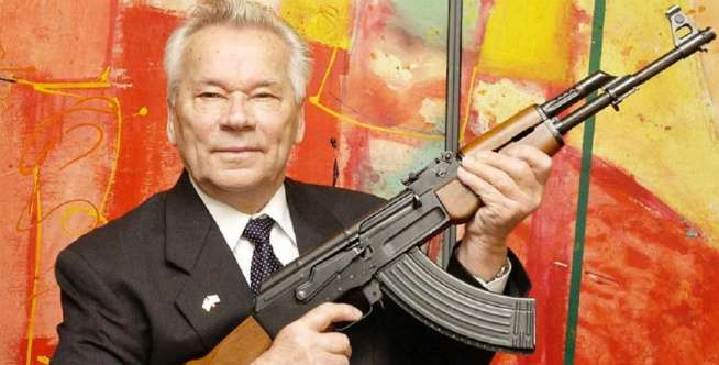 5. Mikhail Kalashnikov (Senapan Serbu AK-47)
