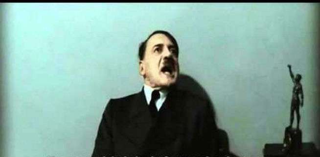 5. Hitler Hanya Memiliki Satu Testis
