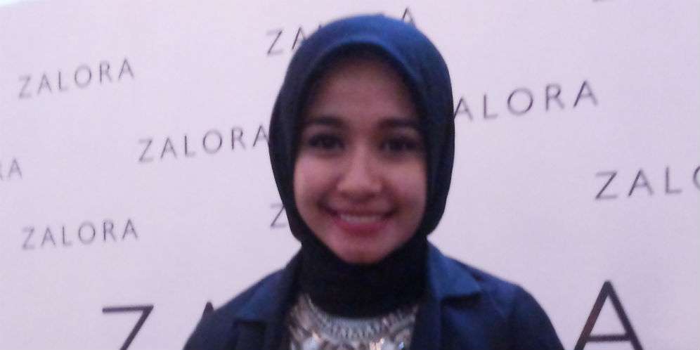Gaya Hijab Andalan Laudya Cynthia Bella
