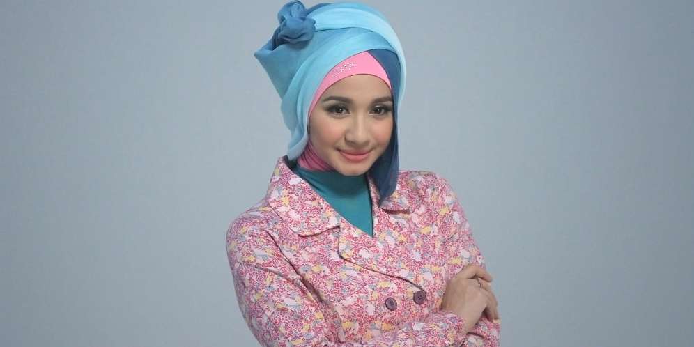 Begini Cara Laudya Chyntia Bella Belajar Berhijab