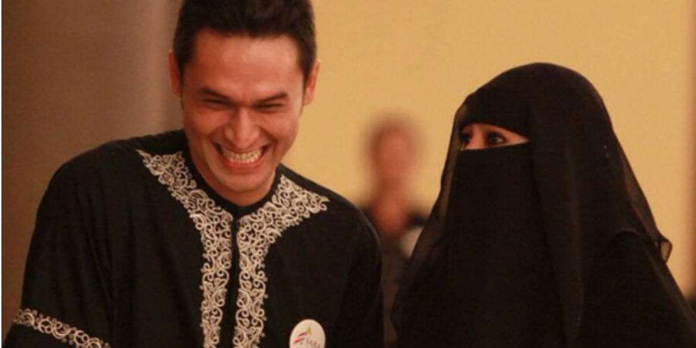 Mahar Menggetarkan Hati Indra Brugman untuk Soraya Abdullah