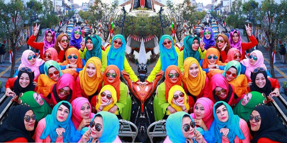 Ridwan Kamil Pamer Foto Hijabers Para `Mantan`